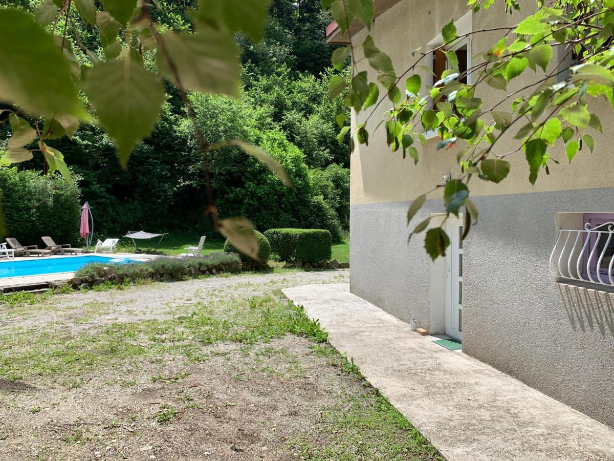 Le Clapot- Les Iris Apartment Saint-Etienne  Ngoại thất bức ảnh